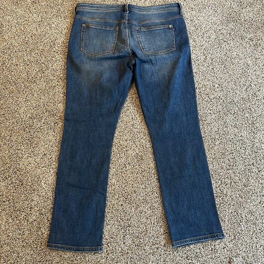 Pilcro Anthropologie Distressed Slim Boyfriend Crop, Size 29, Like New - Picture 6 of 6
